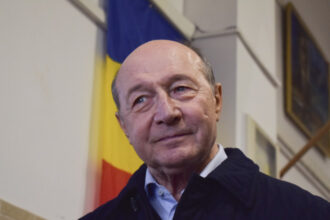 exclusiv traian basescu baietii destepti de pe dambovita vor sa amestece salariul cu sporurile nu va fi acceptat de comisia europeana 6a886d11c7cae