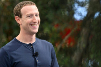 fondatorul facebook mark zuckerberg si a cumparat un castel din secolul xix 6a89a256c81f1