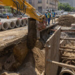 foto lucrari extinse in zona garii de nord a capitalei canalizarea veche de un secol va fi modernizata cablurile vor fi ingropate 6a8091fd1aa45