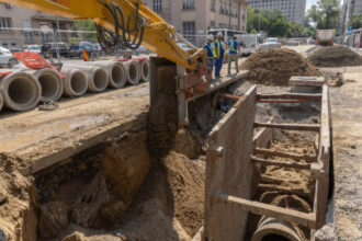 foto lucrari extinse in zona garii de nord a capitalei canalizarea veche de un secol va fi modernizata cablurile vor fi ingropate 6a8091fd1aa45