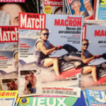 franta arde si presedintele se distreaza pe jet ski imagini cu emmanuel macron din vacanta starnesc numeroase critici 6a7f4e9078af3