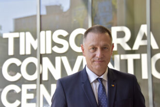 mihai fifor il ataca pe dominic fritz si cere explicatii anc privind acordarea cetateniei romane 6a83f2ac10e5f