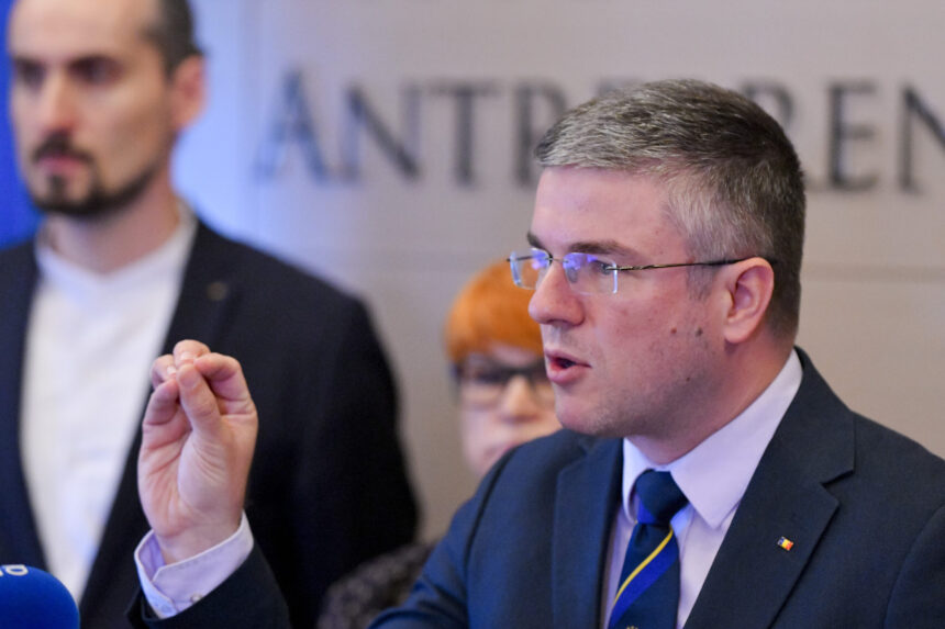 ministerul economiei lanseaza platforma de dialog strategic cu mediul de afaceri si societatea civila darau deciziile nu vor mai fi luate din spatele unui birou 6a8554b29500a