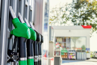motorina a ajuns mai scumpa decat combustibilul pentru avioane in europa iar analistii avertizeaza ca preturile vor ramane ridicate 6a7ec1e24cb02