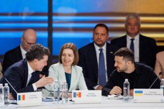 nicusor dan si volodimir zelenski invitati de maia sandu la chisinau pentru sarbatorirea celor 35 de ani de independenta a republicii moldova 6a8d5c2b0eb76