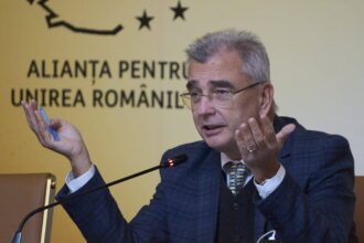 petrisor peiu numarul 2 in aur anunta ca nu va participa la votul pentru amendamentul fritz voi demisiona din functia de lider de grup daca partidul voteaza 6a8e918d6bf18