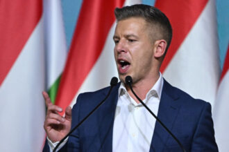 premierul peter magyar suspecteaza rusia ca a sabotat acordul secolului niste depozite si doua gropi mari de beton 6a7fe96c4c94e
