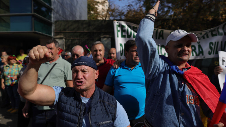 protest la ministerul muncii sindicatele cer cresterea salariului minim din 2027 si deblocarea negocierilor colective 6a8d50709e5c9