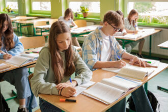 psd si pnl vor sa amane noile examene pentru admiterea la liceu ce prevad proiectele depuse in parlament 6a859fcde0e7f