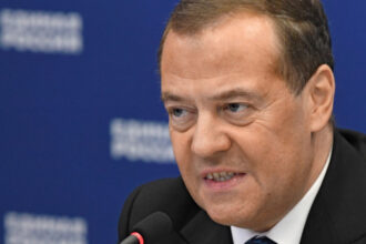 rusia ancheteaza un jurnalist german pentru o intrebare pusa presedintelui ucrainean zelenski amenintarile lui medvedev 6a81d59cbefc2
