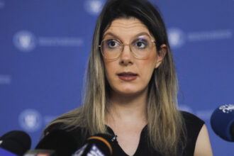 scandalul masinilor pentru proteste de la romsilva buzoianu acuza regia sindicalistii spun ca afirmatia este falsa 6a7e97f01a368