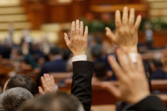 sesiune extraordinara in parlament pana miercuri ce proiecte de lege sunt pe agenda celor doua camere 6a8bf0fb6f375