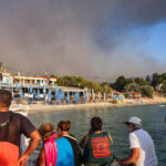 video incendiu de amploare in halkidiki in zona unde sute de mii de romani merg in vacanta mesajul consulatului de la salonic 6a7e357ccd6b8