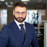 video iulian lorincz caracterul conteaza mai mult decat trei doctorate in politica 6a6db1d83eee7