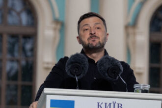 zelenski continua schimbarile in armata ucrainei iuri pohribnii este noul comandant al fortelor logistice 6a83f9dda48ff