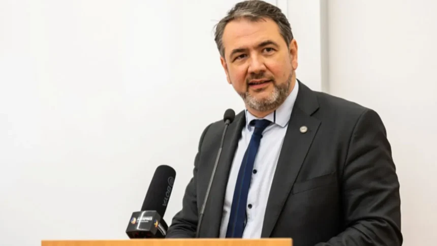 cine este sorin costreie propunerea de ministru al educatiei si cercetarii in cabinetul luca niculescu 6acf8fa551a5f